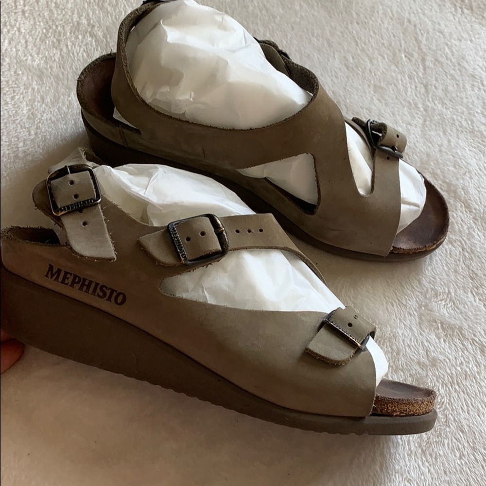 Mephisto wedge sandals